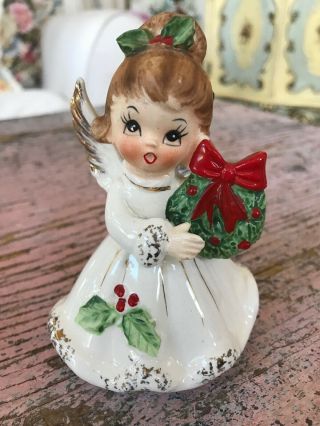 Vintage Josef Originals Christmas Angel Wreath Holly Figurine Near Perfect