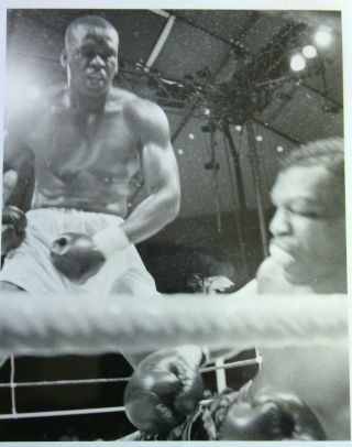 Photo Boxing Buster Douglas World Heavyweight Fight Mike Tyson Japan Ringside Bw