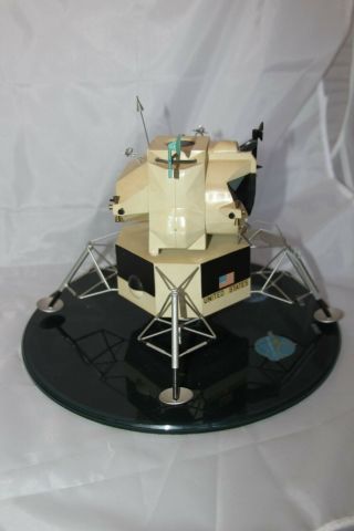 pre 1969 Nasa Grumman L.  E.  M.  Lunar Excursion Module Executive Desk Model 2