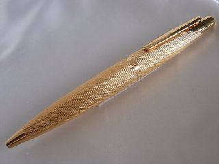 Dunhill Ad2000 Gold Plated Barley Ball Point Pen