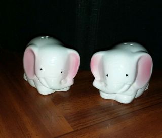 Vintage Elephant Salt And Pepper Shakers Made In Taiwan R.  O.  C.