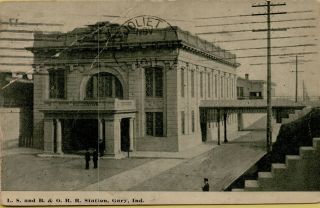 1911 Exterior View L.  S.  And B.  & O.  R.  R.  Station Railroad Gar In Postcard B36