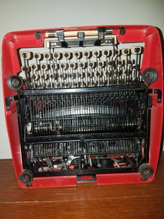 VTG 1957 Royal Quiet De Luxe Rare Red Gloss Portable Typewriter & Case Excellant 10