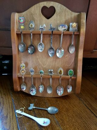 Vintage Wooden Souvenir Spoon Wall Display Rack Holder With 14 Spoons