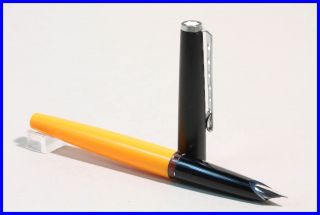 Classic 1971 - 79 Montblanc Carrera Fountain Pen / Nib - Size M / Black & Orange