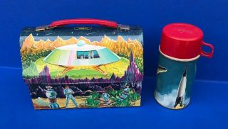 STUNNING 1967 LOST IN SPACE METAL LUNCHBOX & THERMOS WOW 2