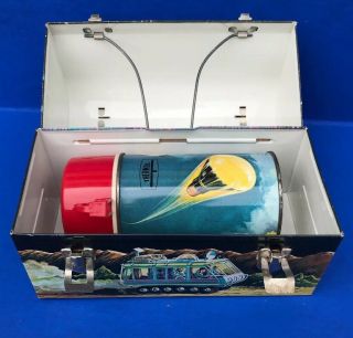 STUNNING 1967 LOST IN SPACE METAL LUNCHBOX & THERMOS WOW 9