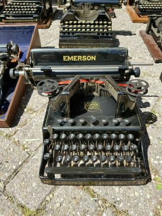 Typewriter " Emerson ".