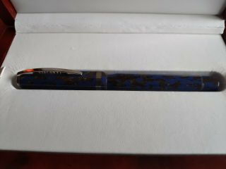 Visconti Didgeridoo Celluloid Le Fountain Pen 18kt Gold Medium Nib Mib