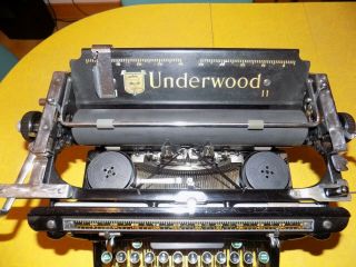 UNDERWOOD MODEL 6 - 11 TYPEWRITER,  FULLY FUNCTIONAL 8