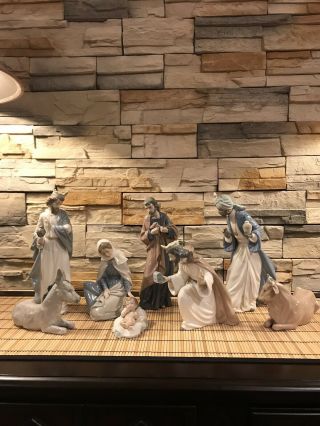 Nao By Lladro Nativity Set Figurines - Porcelain Christmas.  No Box.