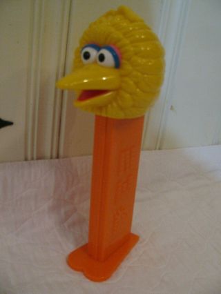 Sesame Street 35th Anniversary Big Bird Giant Pez Musical Candy Dispenser 11.  5 "