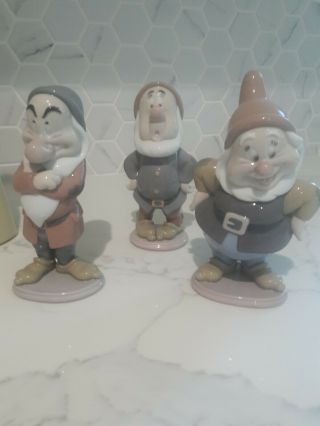 LLADRO COLLECTORS FIGURINE SNOW WHITE AND THE 7 DWARVES 5
