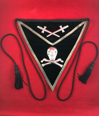 Antique Masonic Knights Templar Ames Sword Co.  Apron With Skull & Crossed Bones