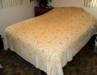 Vintage Chenille Bedspread Yellow & White Popcorn Star Queen 102 X 90