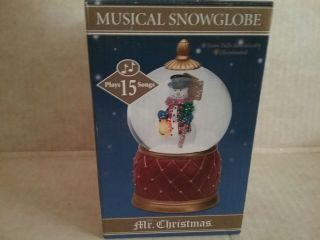 Vintage 2009 Mr.  Christmas Musical Snow Falling Snowglobe Plays 15 Songs 4