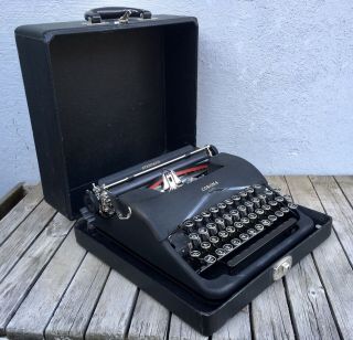 Black Smith & Corona Standard Typewriter 1938 - 39 W Case Restored