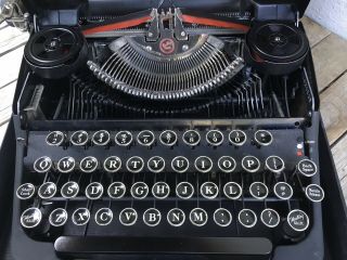 Black Smith & Corona standard Typewriter 1938 - 39 w Case Restored 5