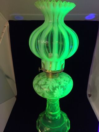 Vaseline Uranium Glass Oil Lamp Mosser Base Fern & Daisy Font Opalescent Shade