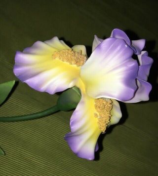 Vintage Andrea By Sadek.  Stem Purple,  Yellow & White Flower.  Ceramic 5