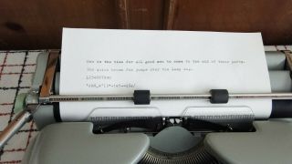 Hermes 3000 Portable Typewriter,  Pica Type,  Made in 1964 - - NEAR 5