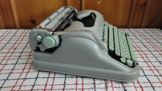 Hermes 3000 Portable Typewriter,  Pica Type,  Made in 1964 - - NEAR 7