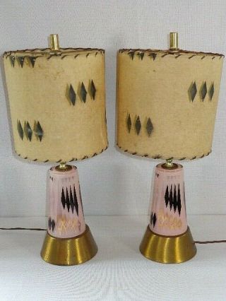 Mid Century Modern Atomic Glass Table Lamps With Fiberglass Shades