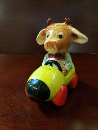 Vintage Salt And Pepper Shakers Set 1192 Cow Driving Car