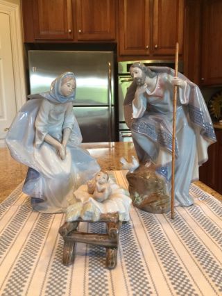 Lladro 5745 5746 And 5747 Jesus,  Mary And St.  Joesph - Nativity Set - Perfect