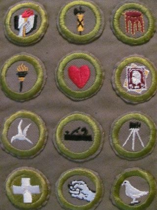 1950 ' s BOY SCOUT SASH w/ 36 MERIT BADGES,  RANK PATCHES PINS & OTHER PATCHES 4