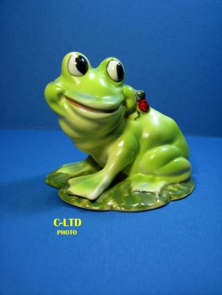 Vintage Josef Originals : Large Happy Frog On Pad.  In Excelllent