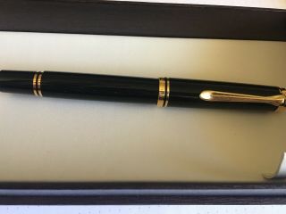 Pelikan Souveran M600 Black Fountain Pen Fine 14k Gold Nib With Case