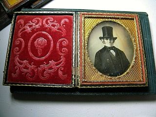 1/6 Plate Daguerreotype - Top Hat Man,  Full Case