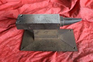 Antique Blacksmith Anvil 18 Pound 2 Hardy Holes
