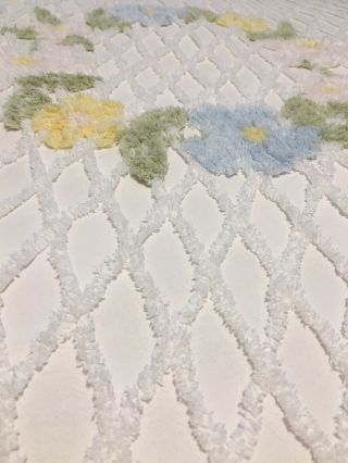 Vtg Flowers Chenille Bedspread White King Size Cotton Lightweight Coverlet 6