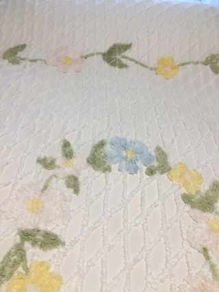 Vtg Flowers Chenille Bedspread White King Size Cotton Lightweight Coverlet 7