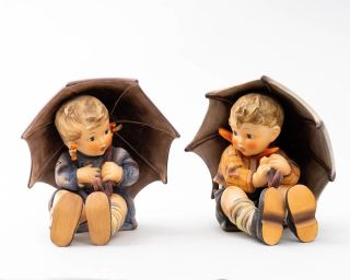 Set Of 2 Large 7.  5 " Hummel Goebel Figures 152 A/b Boy & Girl With Umbrella Tmk4