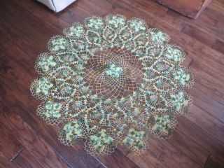 Vtg Large Round Hand Crochet Doily Peacock Feather Flower Table Cover 39 " Greens