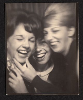 Hysterical Laughter Women Funny Faces Lesbian Bffs 1960s Photobooth Photo