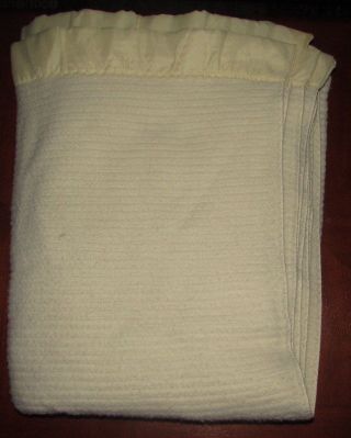 Vintage Thermal Woven Cream Blanket w 2.  5 Binding Twin Size 67x87 2