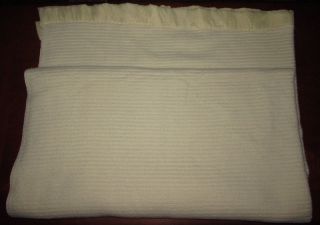 Vintage Thermal Woven Cream Blanket w 2.  5 Binding Twin Size 67x87 4