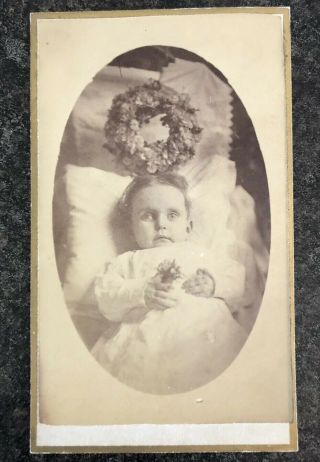 Post Mortem Photo Of Baby In Carriage W/ Flowers Lace Dress Council Bluffs,  Iowa