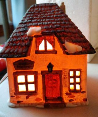 Retired Department 56 Dickens Village Series Candle Shop 1984