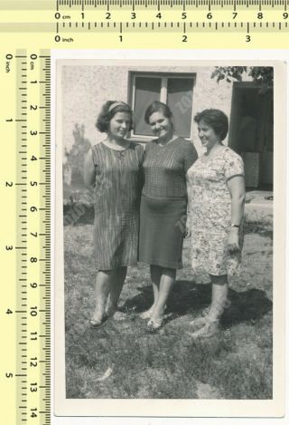 Three Woman Posed In Yard Outside Females Old Photo Snapshot