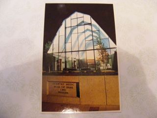 Vintage Postcard Of The Country Music Hall Of Fame Nashville,  Tenn.