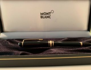 Montblanc Meisterstück Fountain Pen 4810 14k Gold Nib