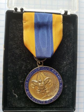 Medal Of Merit Meritorious Action Boy Scouts Of America - Clasp Repaired
