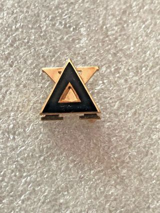 10k Solid Gold Delta Chi Fraternity Pin Badge