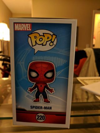 Funko Pop Spiderman Homecoming Signed Stan Lee 4