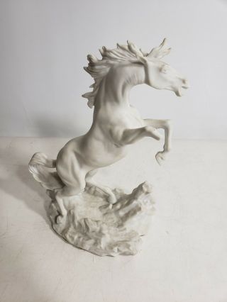 RARE 1988 Franklin Battling Black & White Porcelain Horses (HOOF) 024 5